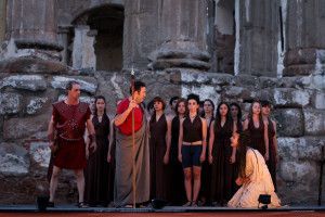 Andrómaca, en el 61 Festival de Teatro Clásico de Mérida en el Teatro Romano de esa ciudad. Fuente: Festival de Teatro Clásico de Mérida, espectáculos romanos 