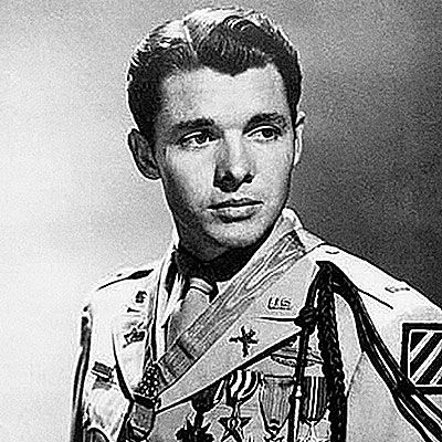 Audie  Murphy Guerreros Max Hastings